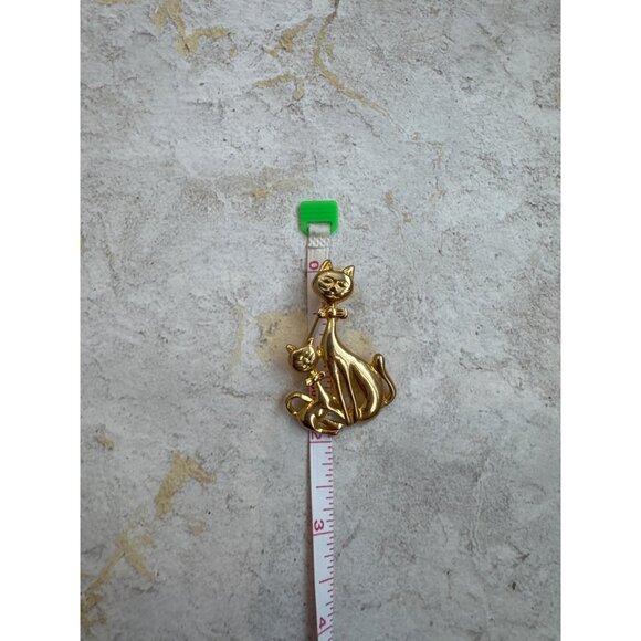 Gold Tone Cats Brooch Mom and Baby - Picture 4 of 4